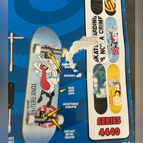 Vintage Tech Deck Santa Cruz NIP skateboard - Picture 4 of 4